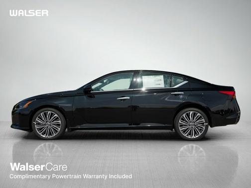 2025 Nissan Altima SL