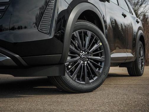 Super Black 2026 Nissan Pathfinder SL