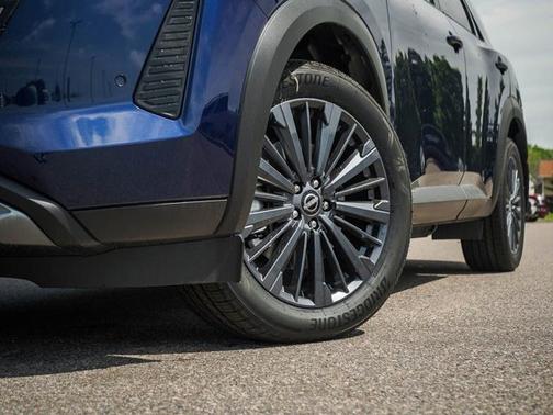 Deep Ocean Blue Pearl 2026 Nissan Pathfinder SL