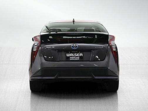 Magnetic Gray Metallic 2016 Toyota Prius Four Touring