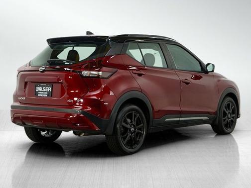 2022 Nissan Kicks SR