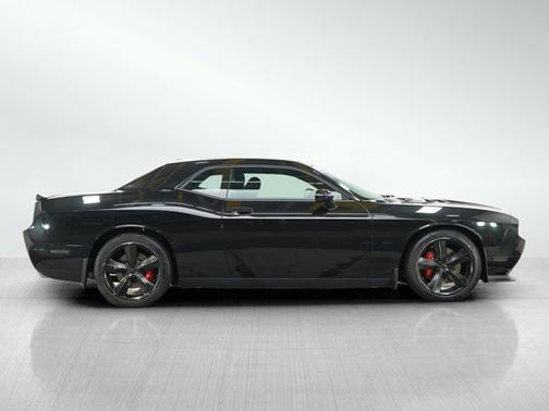 Brilliant Black Crystal PC/Light Graystone PC 2009 Dodge Challenger SRT8