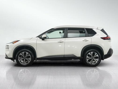 Pearl White Tricoat 2023 Nissan Rogue SV
