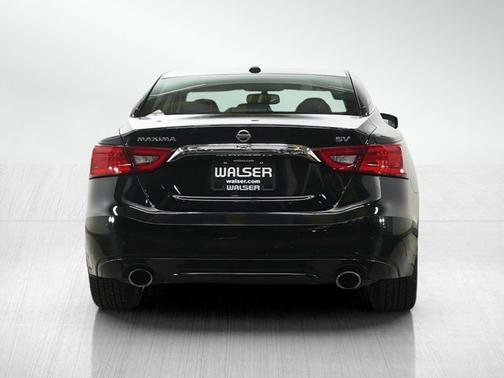 Super Black 2017 Nissan Maxima SV