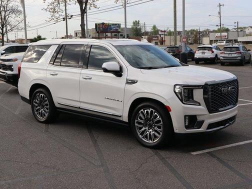 White Frost Tri-Coat 2023 GMC Yukon Denali Ultimate