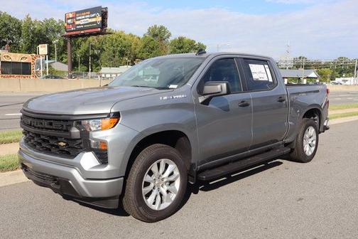 2025 Chevrolet Silverado 1500 Custom