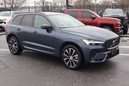 2025 Volvo XC60 B5 Plus