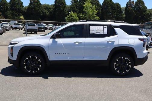 Polar White 2026 Chevrolet Equinox RS