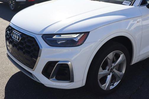 2022 Audi Q5 45 S line Premium Plus