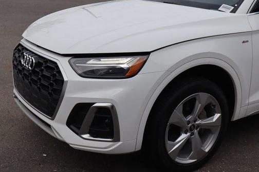 2022 Audi Q5 45 S line Premium Plus