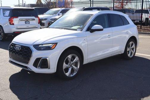 2022 Audi Q5 45 S line Premium Plus