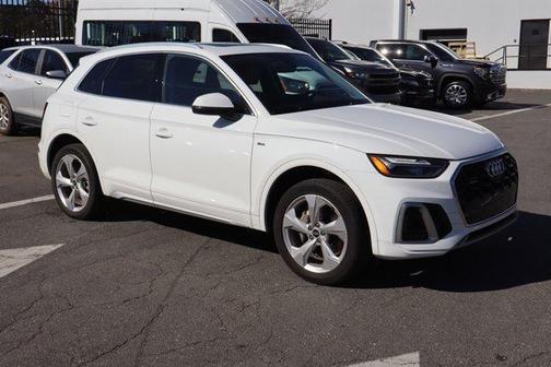 2022 Audi Q5 45 S line Premium Plus