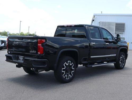 2025 Chevrolet Silverado 2500 High Country