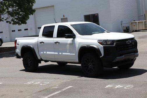 Summit White 2026 Chevrolet Colorado Trail Boss