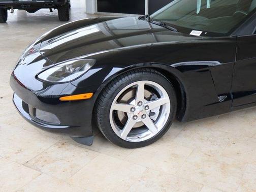 2005 Chevrolet Corvette Base