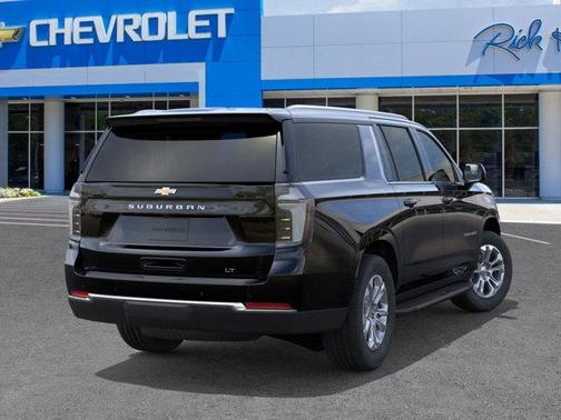 2026 Chevrolet Suburban LT