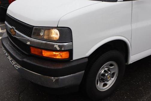 2024 Chevrolet Express 3500 LS