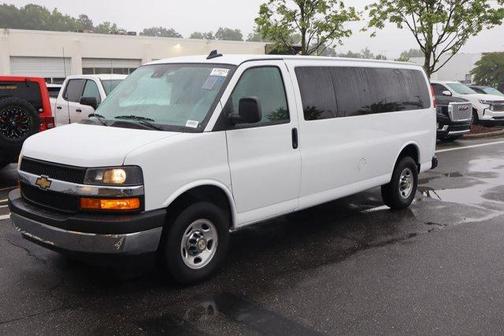 2024 Chevrolet Express 3500 LS