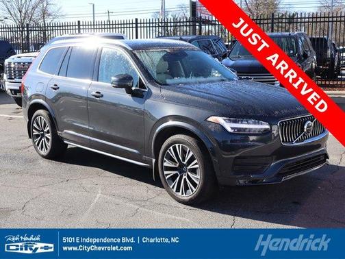 2021 Volvo XC90 T5 Momentum 7 Passenger