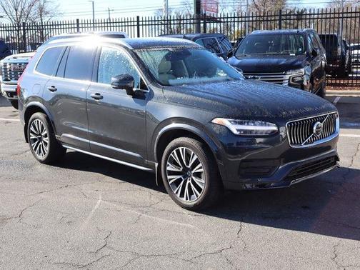 2021 Volvo XC90 T5 Momentum 7 Passenger