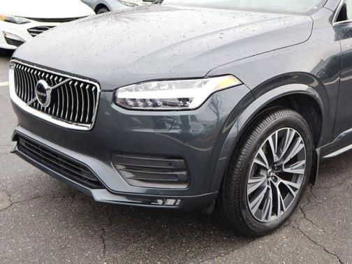 2021 Volvo XC90 T5 Momentum 7 Passenger