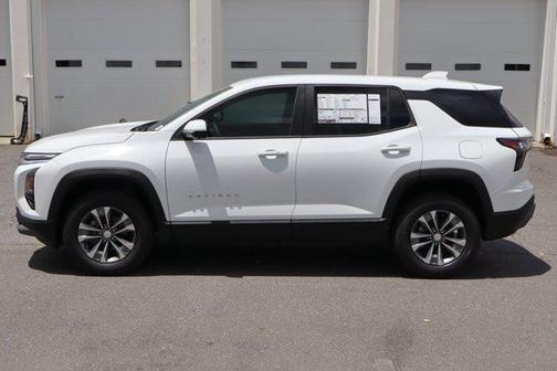 Summit White 2026 Chevrolet Equinox LT