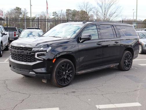 2023 Chevrolet Suburban RST
