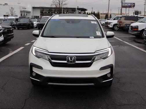 2019 Honda Pilot Touring 8-Passenger
