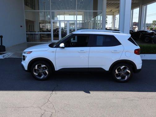 Ceramic White 2021 Hyundai VENUE SEL