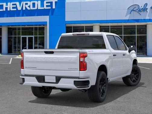 2026 Chevrolet Silverado 1500 Custom