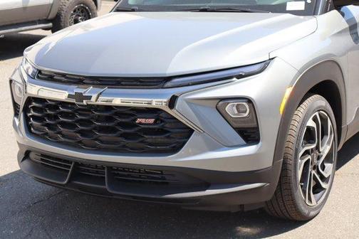 Sterling Gray Metallic 2026 Chevrolet Trailblazer RS