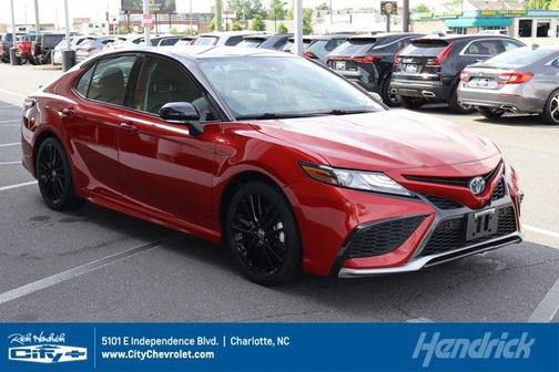 2023 Toyota Camry Hybrid XSE