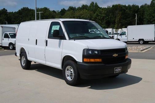 Summit White 2026 Chevrolet Express 2500 Work Van