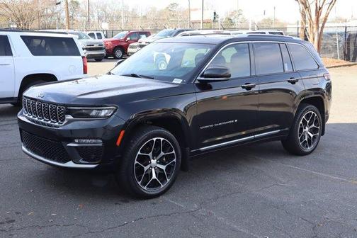 2023 Jeep Grand Cherokee Summit