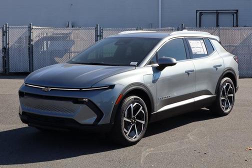 2026 Chevrolet Equinox EV LT 2