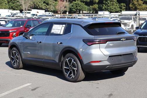 2026 Chevrolet Equinox EV LT 2