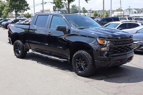 2023 Chevrolet Silverado 1500 Custom Trail Boss