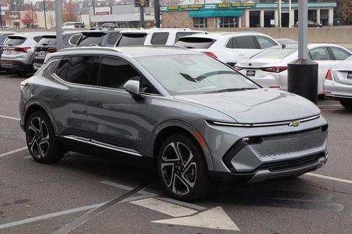 2026 Chevrolet Equinox EV LT 2