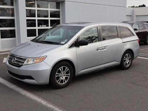 Alabaster Silver Metallic 2012 Honda Odyssey EX-L