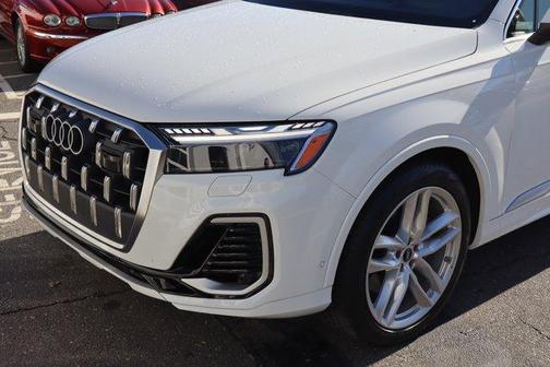 2025 Audi Q7 55 Prestige