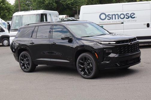 Mosaic Black Metallic 2026 Chevrolet Traverse RS
