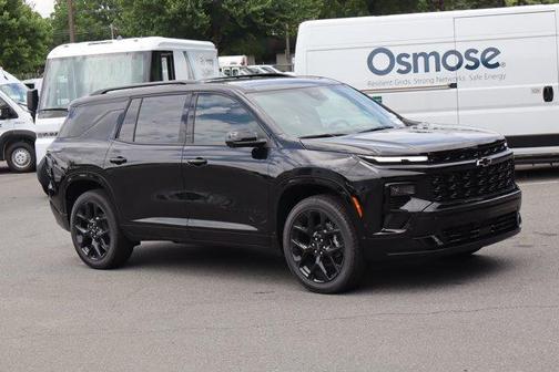 Mosaic Black Metallic 2026 Chevrolet Traverse RS