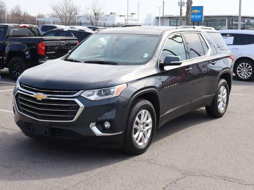 2018 Chevrolet Traverse LT Cloth