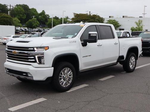 Summit White 2023 Chevrolet Silverado 2500 High Country