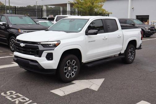 2024 Chevrolet Colorado LT