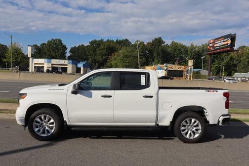2025 Chevrolet Silverado 1500 Custom