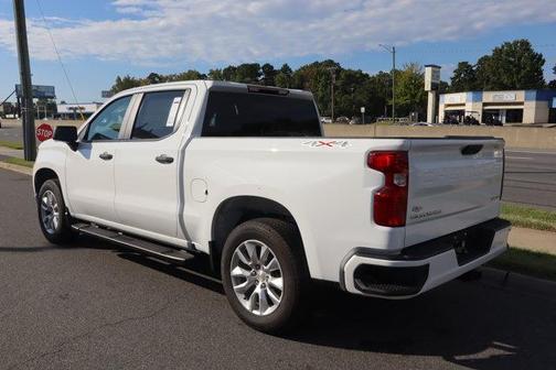 2025 Chevrolet Silverado 1500 Custom