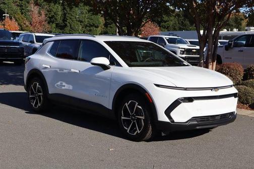 2026 Chevrolet Equinox EV LT 2
