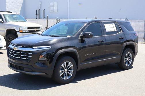 Mosaic Black Metallic 2026 Chevrolet Equinox LT