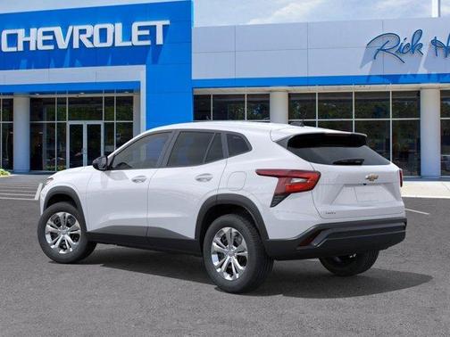 Summit White 2026 Chevrolet Trax LS